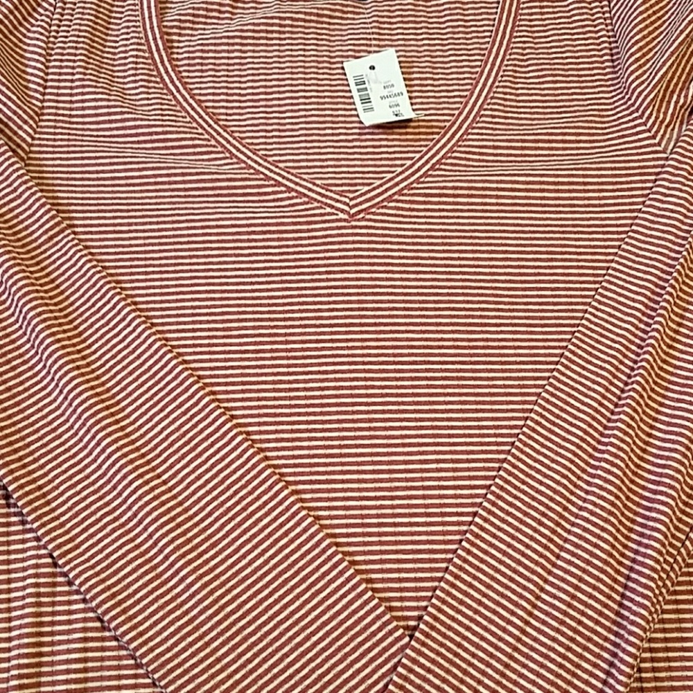 Long Sleeves - Picture 3 of 3